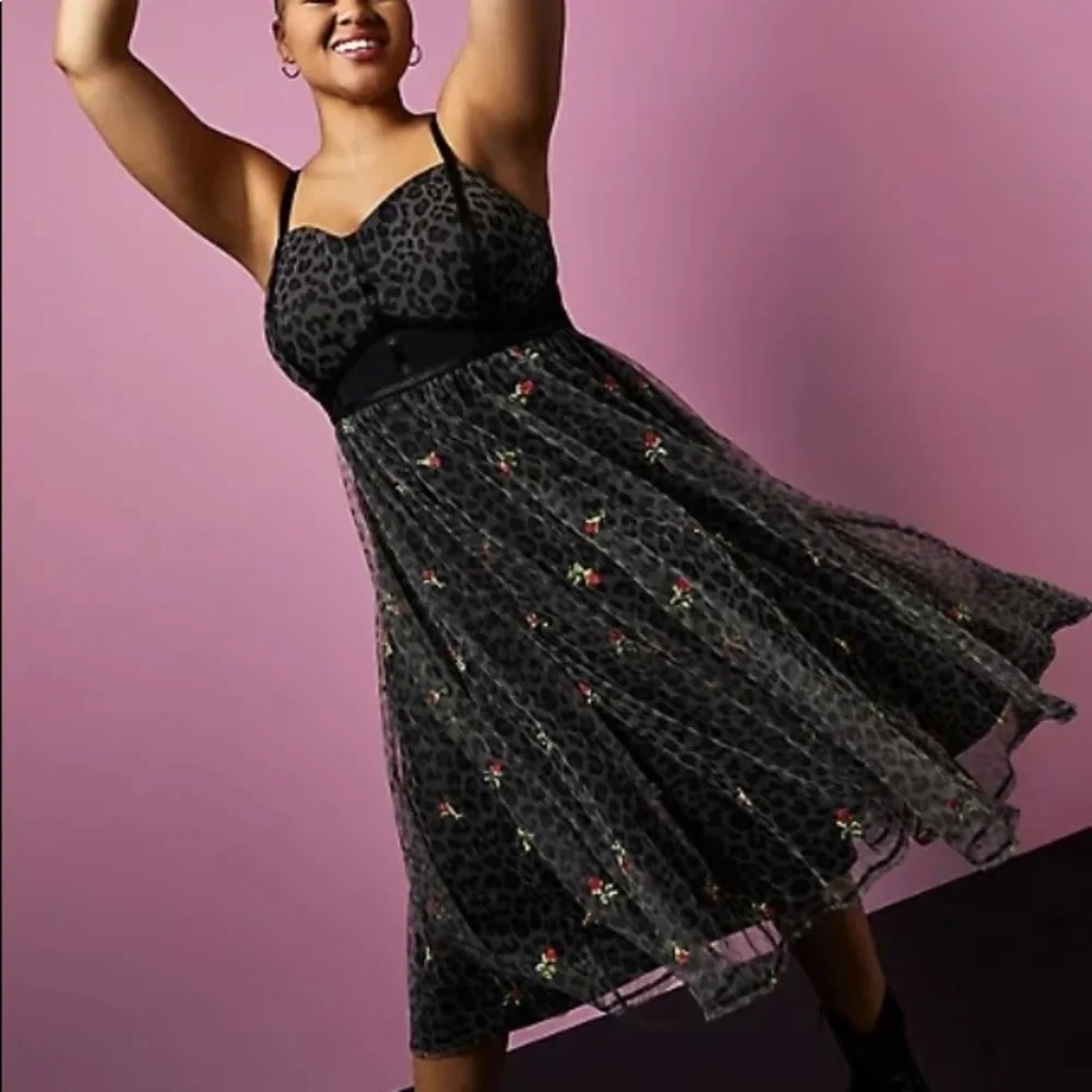Torrid’s Betsy Johnson Black Leopard Skater Mid Dress - Picture 4 of 5